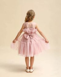 שמלות לילדות